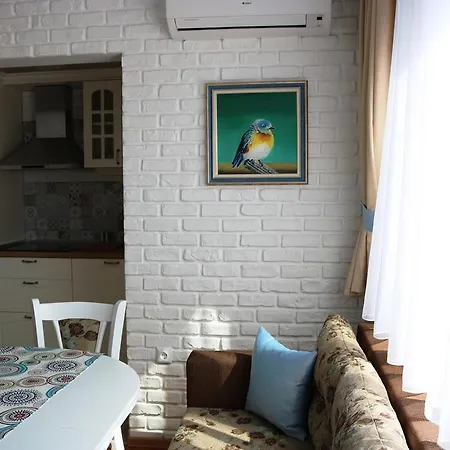- Lets4holiday Apartment *
