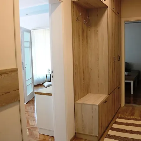 - Lets4holiday Apartment