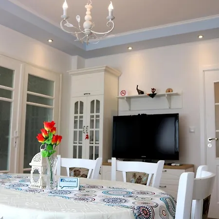 Apartment - Lets4holiday *