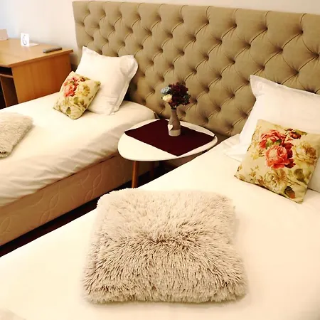 Apartment - Lets4holiday