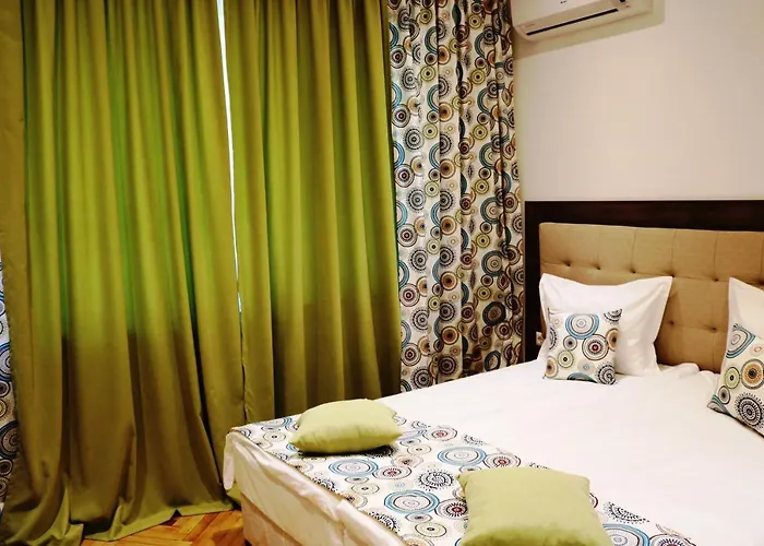 - Lets4holiday Варна