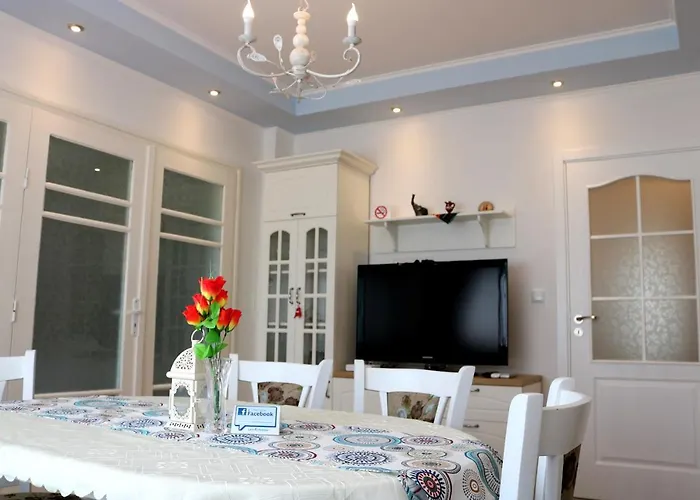 Apartment - Lets4holiday *